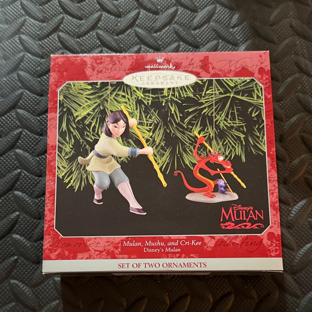 1998 Hallmark Keepsake Disney's Mulan, Mushu, and Cri-Kee set of two ornaments